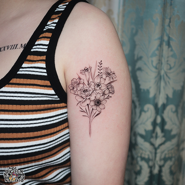 名古屋　タトゥー　女性